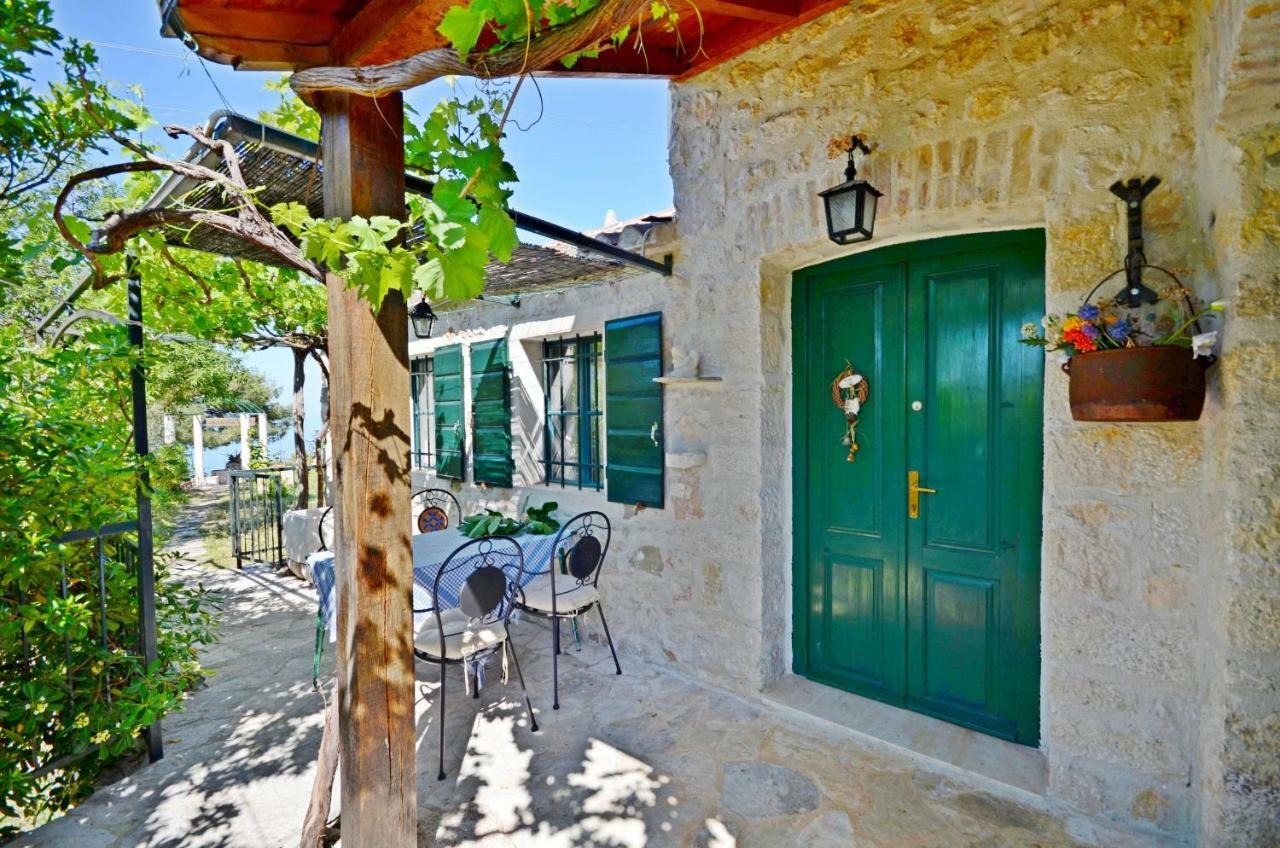 House Dobrila Villa Igrane Bagian luar foto